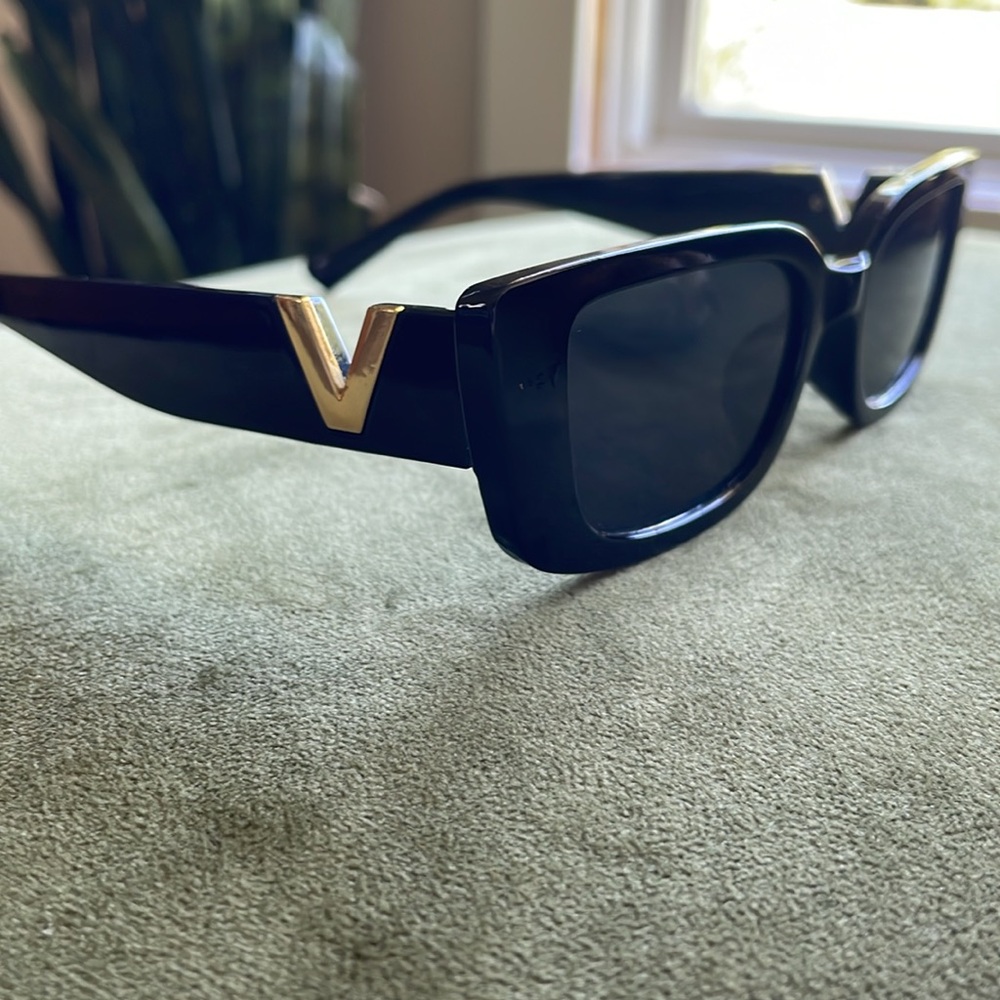Retro Skinny Sunglasses
